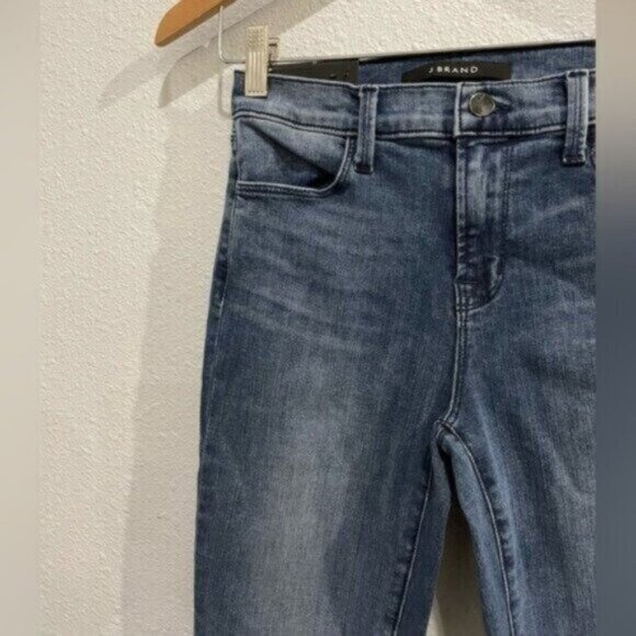 New J Brand High Rise Moto Ankle Zip Slimming Contemporary Photo Ready Jeans - Picture 2 of 7